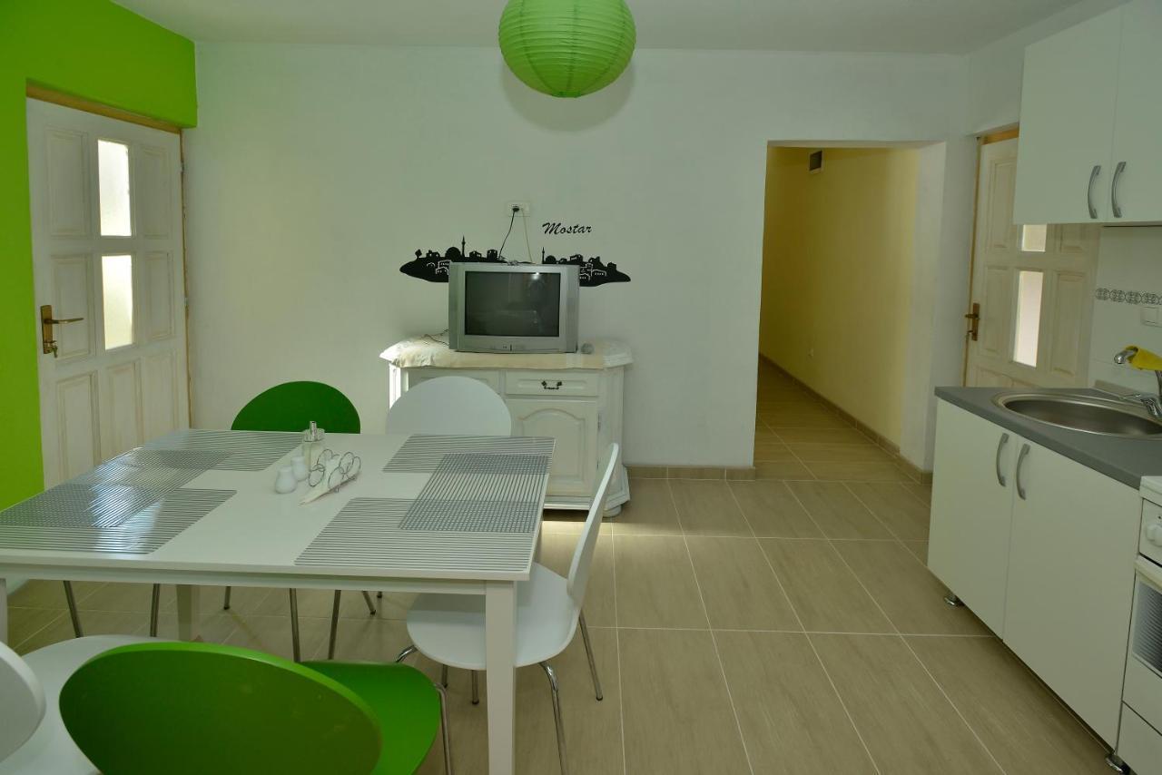 Hostel Bojo Мостар Стая снимка